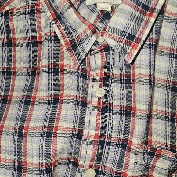 Sun + Stone Mens Red-Blue Plaid Short Sleeve Button down Shirt Size Small - Picture 3 of 4